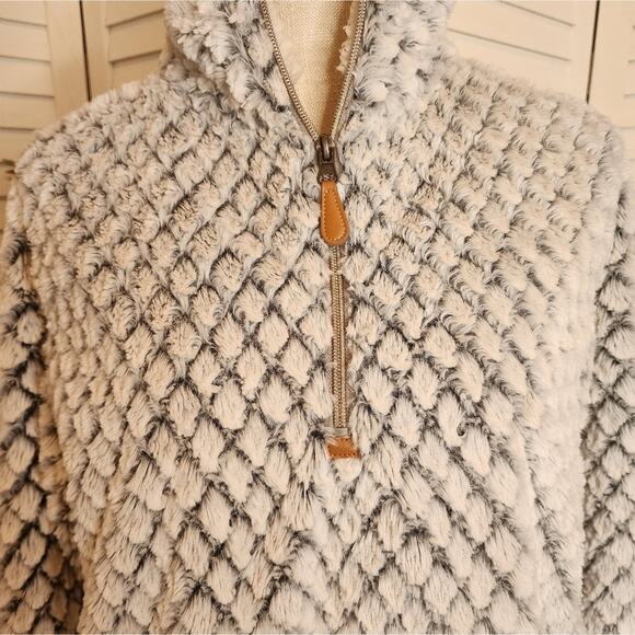 SIMPLY SOUTHERN Medium Heather Gray Simply Fuzzy Pullover - Picture 3 of 9